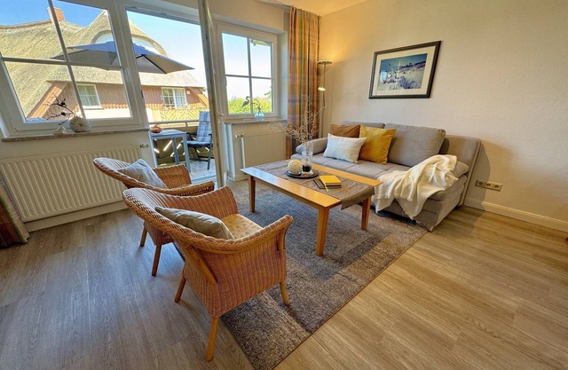 Ferienwohnung mit Balkon und Ostseeblick direkt hinter der Düne