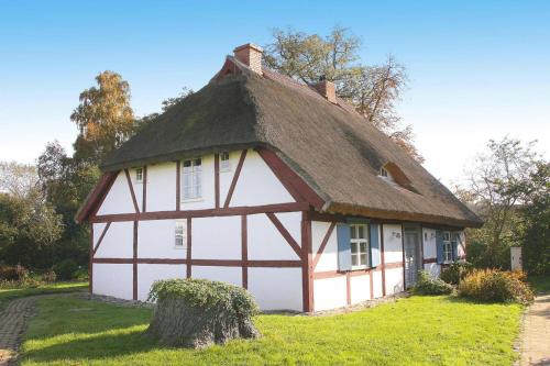 Ferienwohnung Dycke Haus, Zudar, cleaning included