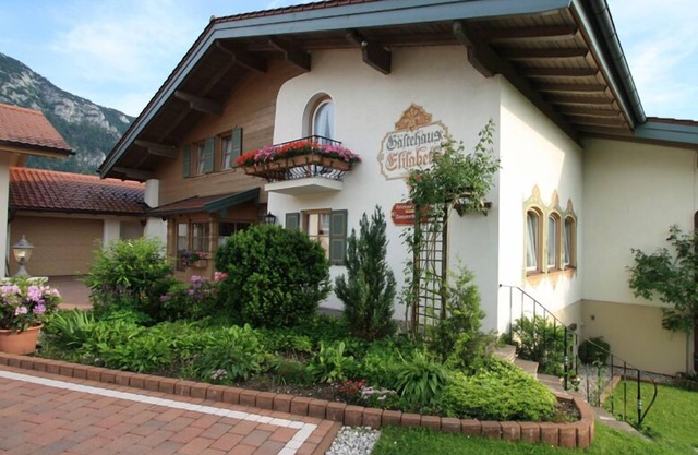 Ferienwohnung Falkenstein 2 Pers., Südterrasse, 53 qm, Schlafzimmer, Küchenzeile
