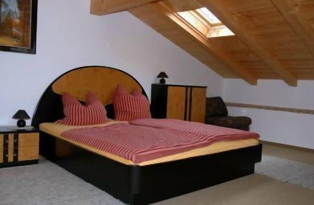 Ferienwohnung im Bauernhof, 2 Schlafzimmer, Wohnküche, Dusche/WC, Balkon