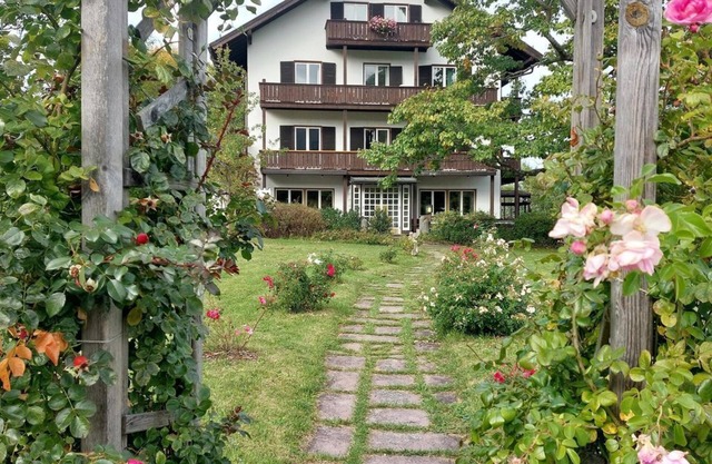 Ferienwohnung (2 Schlafz., Ost-/Westbalk, Nr. 322) - Landhaus Schönblick
