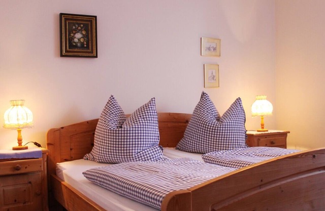 Ferienwohnung mit offenem Kamin und Sonnenterasse in idyllischer Lage