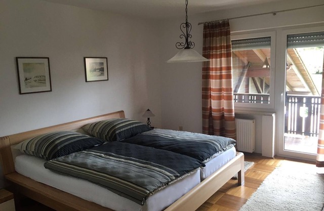 Ferienwohnung (100 qm) mit großzügigem Balkon