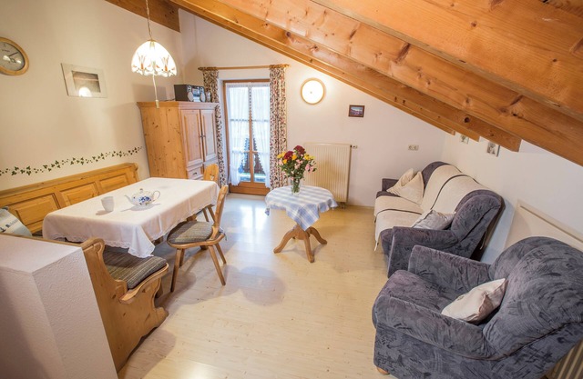Ferienwohnung 5 48 qm, Schlafzimmer, Küche, Balkon, TV, 2 Pers.