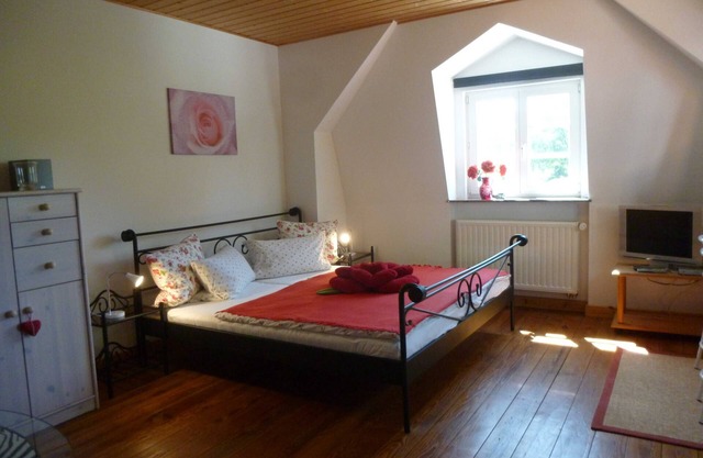 Ferienwohnung Schloss-Bibliothek - Herrenhaus Poppelvitz