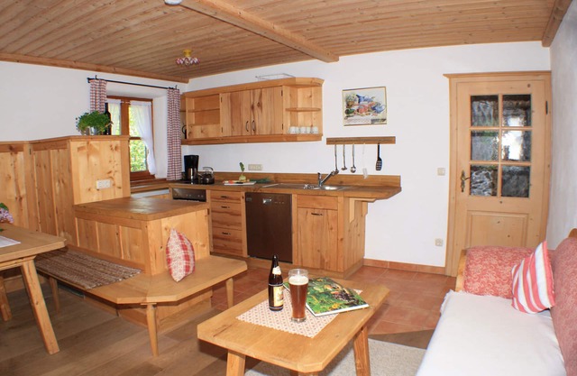 Ferienwohnung Wilder Kaiser im Zuhäusl 72 qm mit drei Schlafzimmer und Balkon