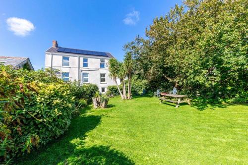 Fern Bank - 5 Bedroom House - Horton