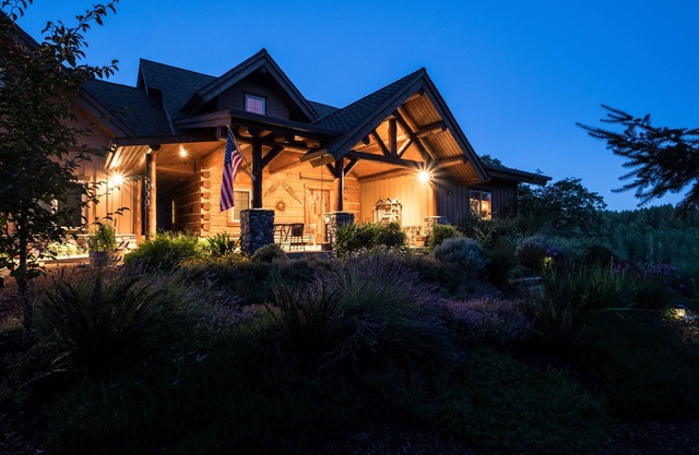 Fern Hill Lodge-Luxus Log Retreat auf 25 Hektar in Willamette Valley Wine Country