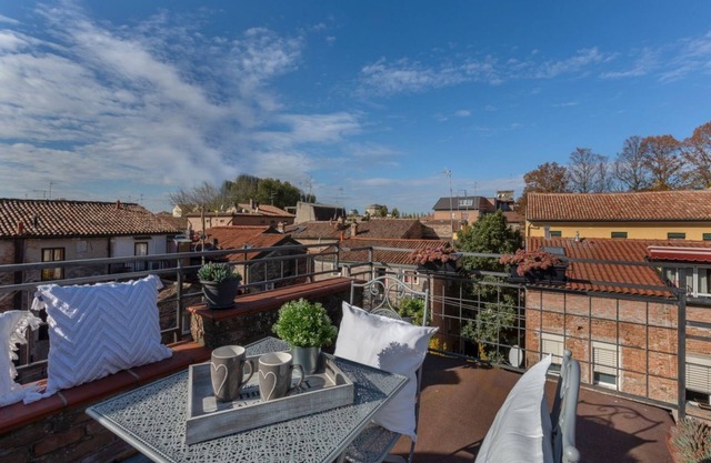 Ferrara Duplex Terrace Apartment x4