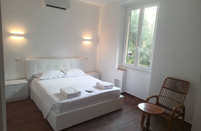 Ferry Terminal Apartment, 2 steps from embarkations, station, historic center