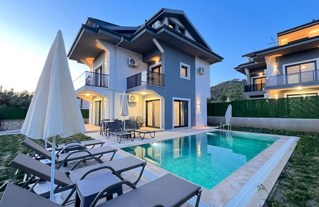 Fethiye 4 bedrooms with 4 bathrooms Villa Lion 1
