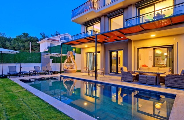 Fethiye Ciftlik 4 Bedroom Villa 8242