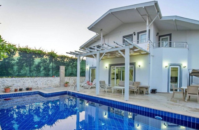 Fethiye Yaniklar 4 Bedroom Villa 8935