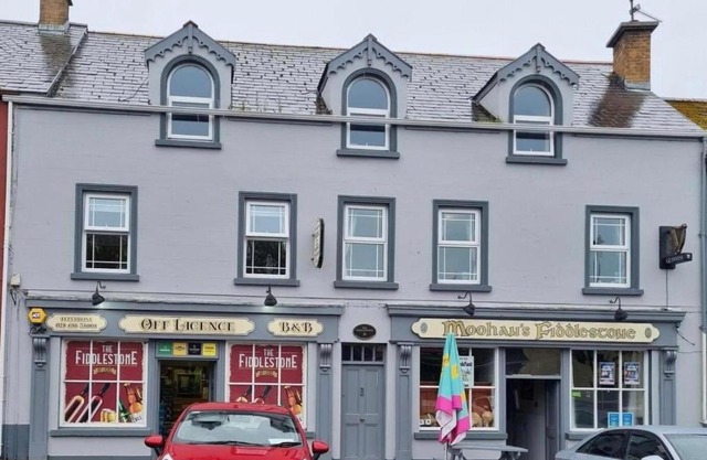 Fiddlestone Bar and B&B
