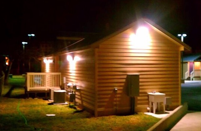 FieldHouse Inn