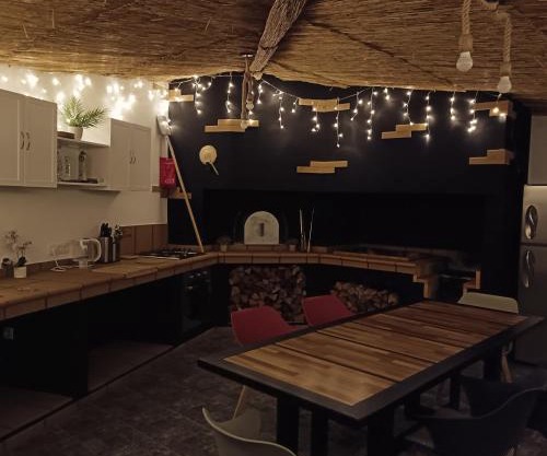 Figueira's House By the Atlantic