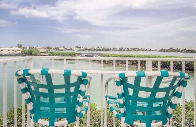 Flossen nach links 2 Bett 2 Bad Duplex mit Cabana Club & Dockage