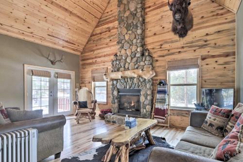 Fire Pit and Game Room Heber-Overgaard Cabin!