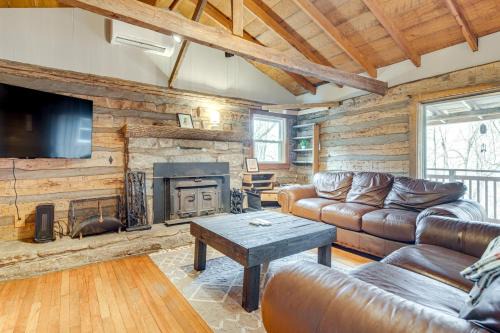 Fire Pit and Views Blue Ridge Mountain Cabin!