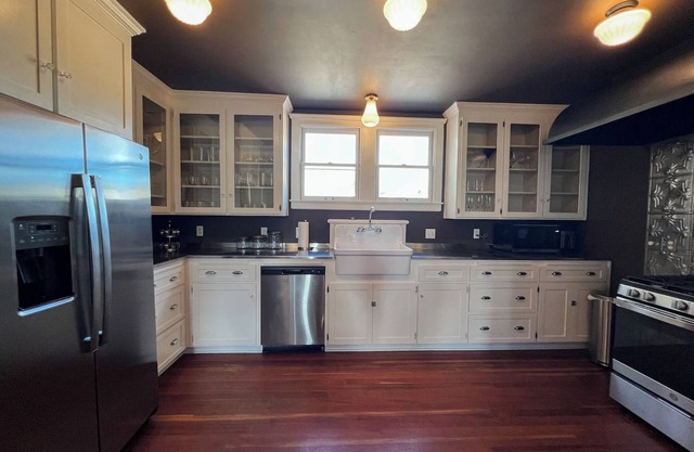 Fire Pit & BBQ at Spacious 1916 Colony Home in Wine Country