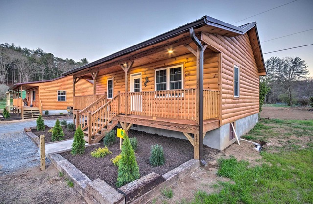 NEU! Bryson City Cabin auf Tuck. Fluss + Feuerstelle!