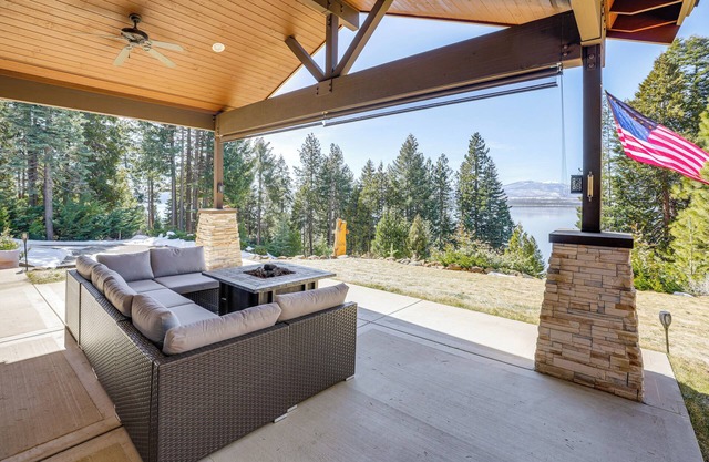 Fire Pit + Views: Serene Lake Almanor Retreat