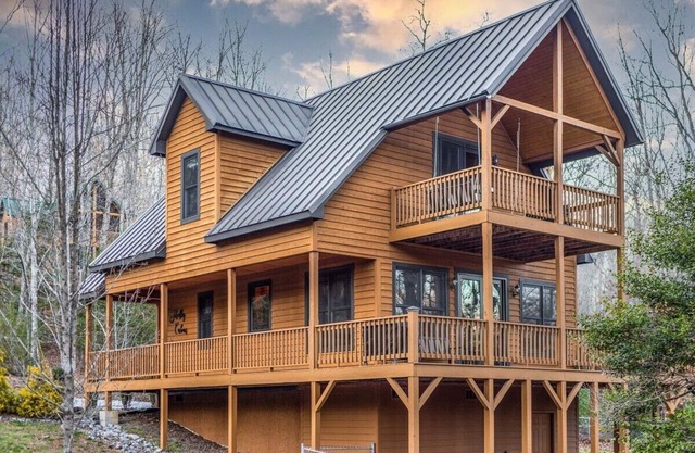 Firefly Cabin - Dog Paradise w/ Fully Fenced Yard