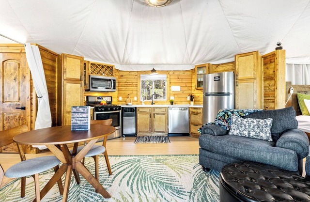 Firefly, Luxury Treetop Safari Tent in Deep Creek