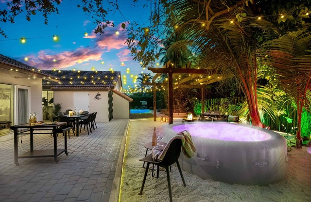 FirePit/Beach/Basketball/LuxuryVilla