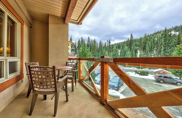 Fireside 202A: Centrally Located, 1BDRM Condo w/shared Hot Tub