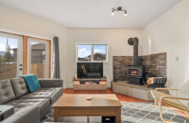 Fireside Retreat | Hot Springs | Fireplace | Pets