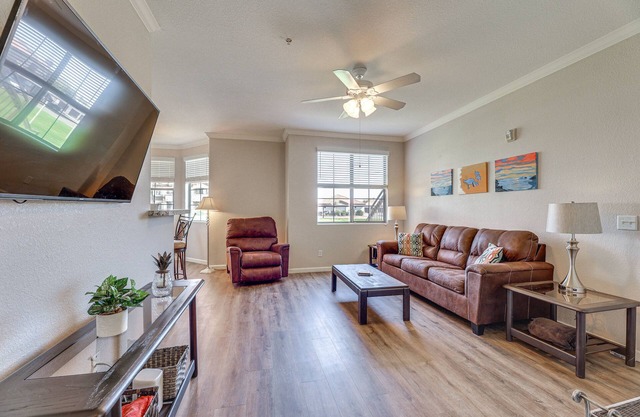 First-Floor Mesa Condo Rental w/ Pool Access!
