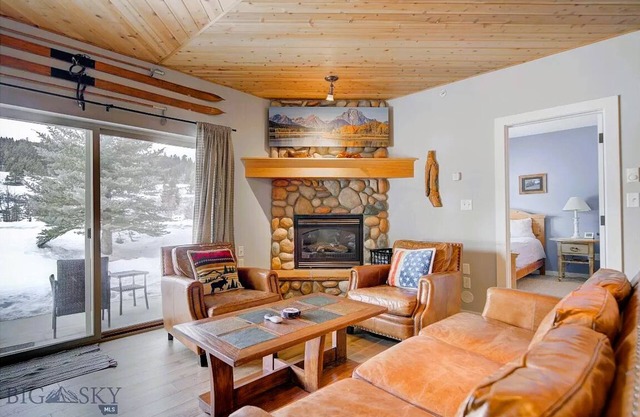 First Floor End Unit Condo in the heart of Big Sky!