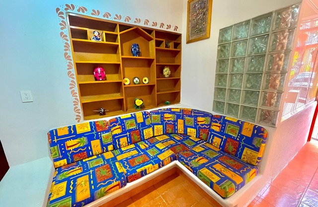 MISS MERCEDES house in Calle Adelita (ground floor) 3 min from the beach