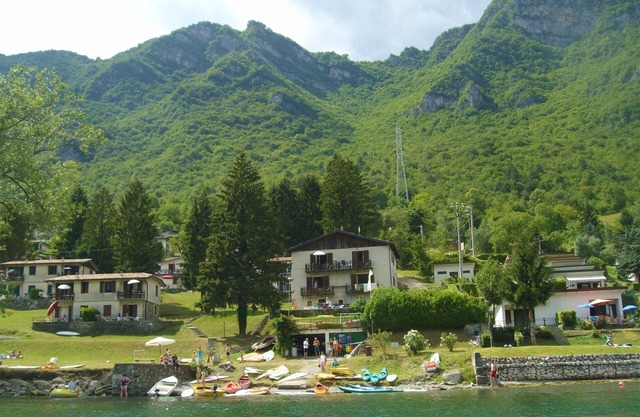 In erster Reihe zum See für 5 Personen