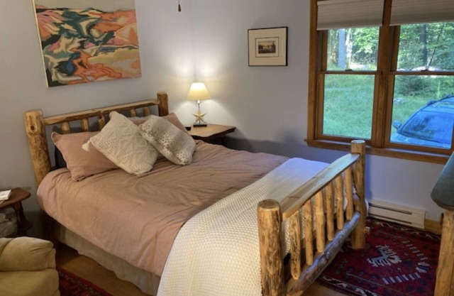 *Fish Creek Cottage*shared beach*3 bdrm*firepit*