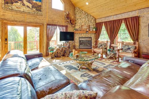 Fish Haven Cabin with Game Room, Views and Deck!