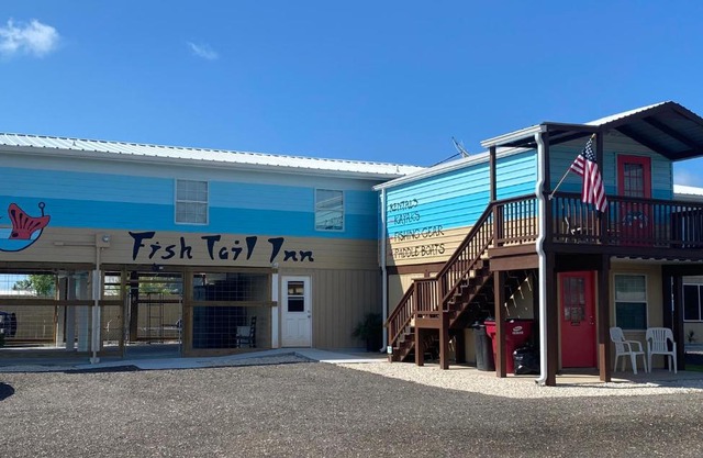 Fish Tail Inn