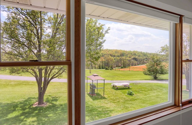 Fisher's Nook, Aunt Susie's Vacation Rentals : Raystown Lake Seven Points