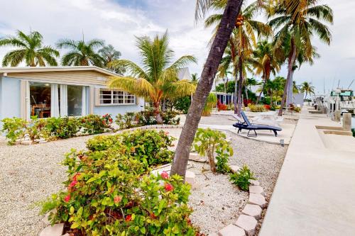 Fisherman's Canal Getaway