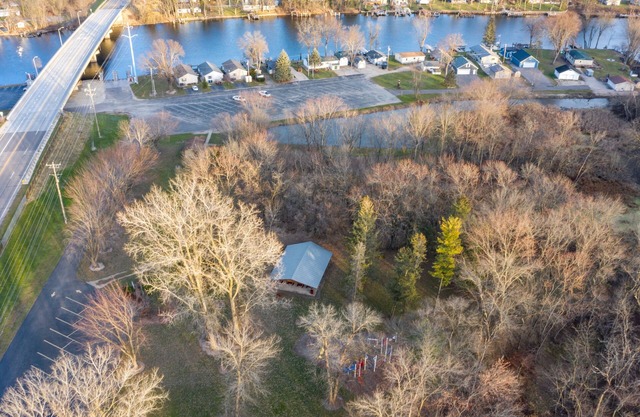 A-Fremont Wolf River Waterfront Homes