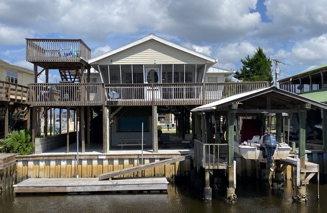 Pesca / Scalloping / Canotaje en el Golfo de México.
