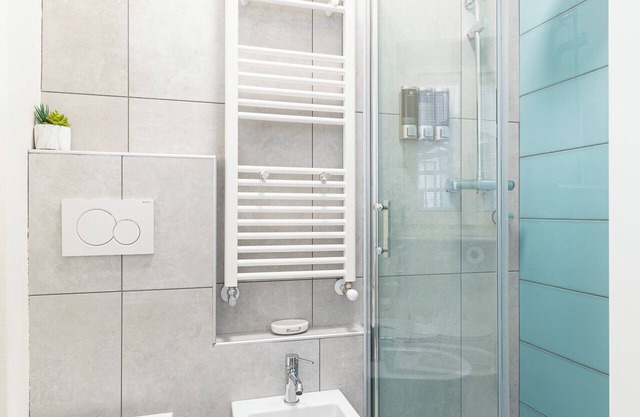 Five minutes from Lake Maggiore elegant apartment WATER, pets allowed