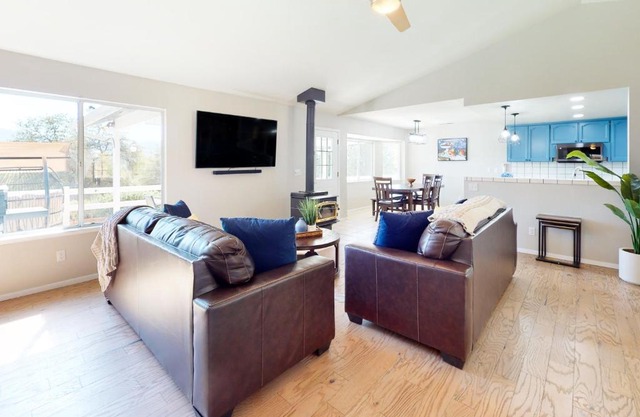 Five Oaks Circle Ranch