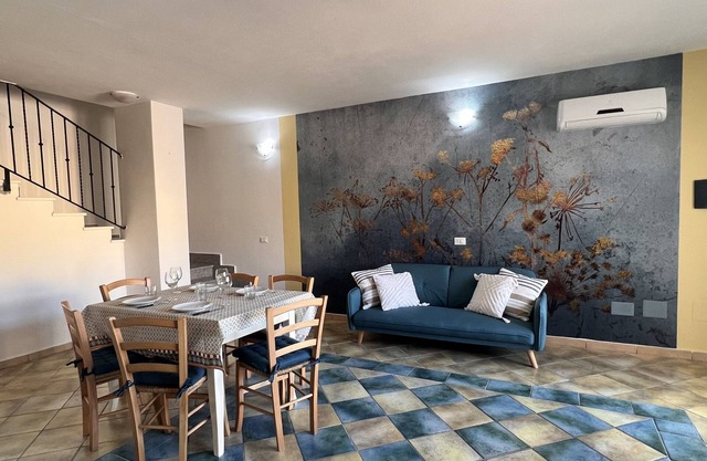Wohnung-Apartment-Eigenes Badezimmer-Blick auf den Hof