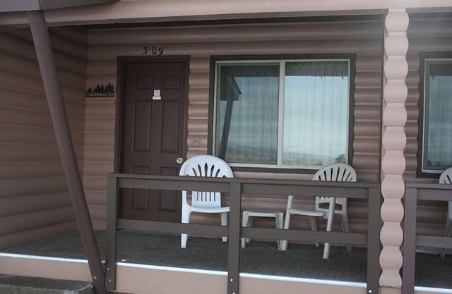 Flaming Gorge Resort