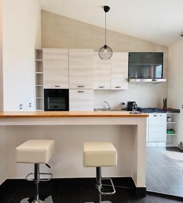Flat 5