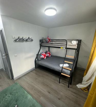 Flat 6 stay in ilford
