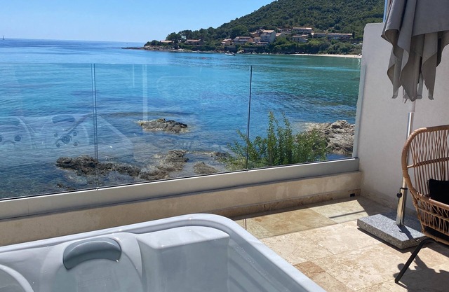 Wunderschöne Wohnung am Meer mit Spa