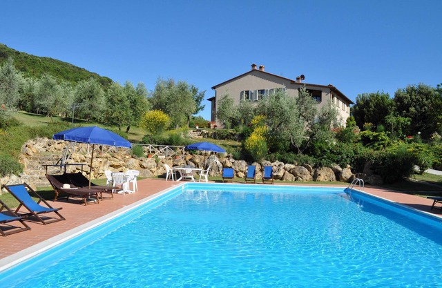 Fewo in Iano mit überdachter Terrasse,Klimaanlage,Dorfnah,Wi-Fi,Pool,bis 8 Pers